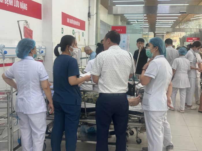 Người đàn ông 25 tuổi nhập viện cấp cứu vì một sai lầm ngày nắng nóng - Ảnh 1.