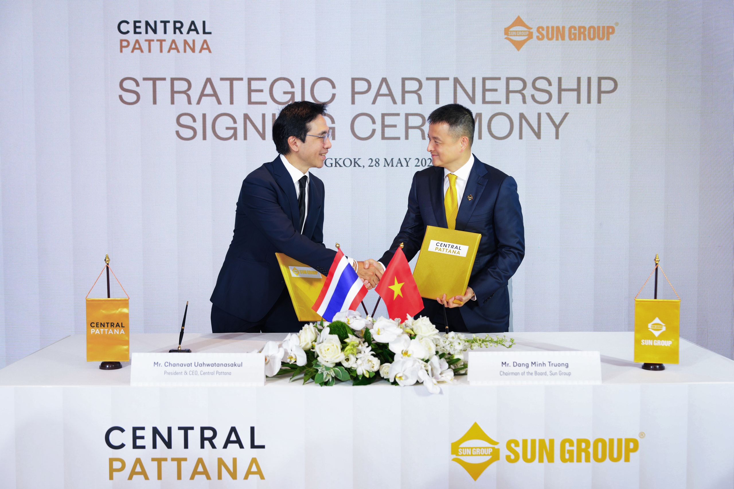 Sun Group bắt tay cùng “vua bán lẻ” Thái Lan Central Pattana- Ảnh 2. Sun Group bắt tay cùng “vua bán lẻ” Thái Lan Central Pattana- Ảnh 2.