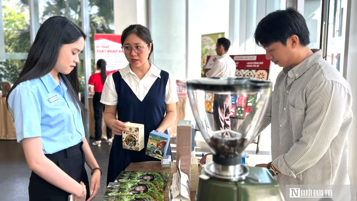 Doanh nghiệp miền Trung xoay xở trước “cơn sóng xanh”- Ảnh 5.
