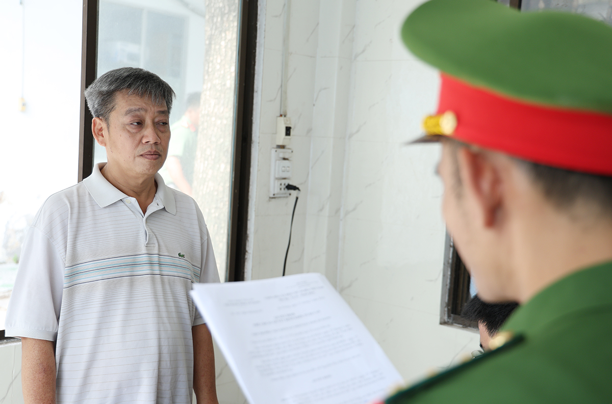 Bắt người đàn ông lừa đáo hạn ngân hàng, chiếm đoạt hơn 80 tỷ đồng- Ảnh 1. Bắt người đàn ông lừa đáo hạn ngân hàng, chiếm đoạt hơn 80 tỷ đồng- Ảnh 1.