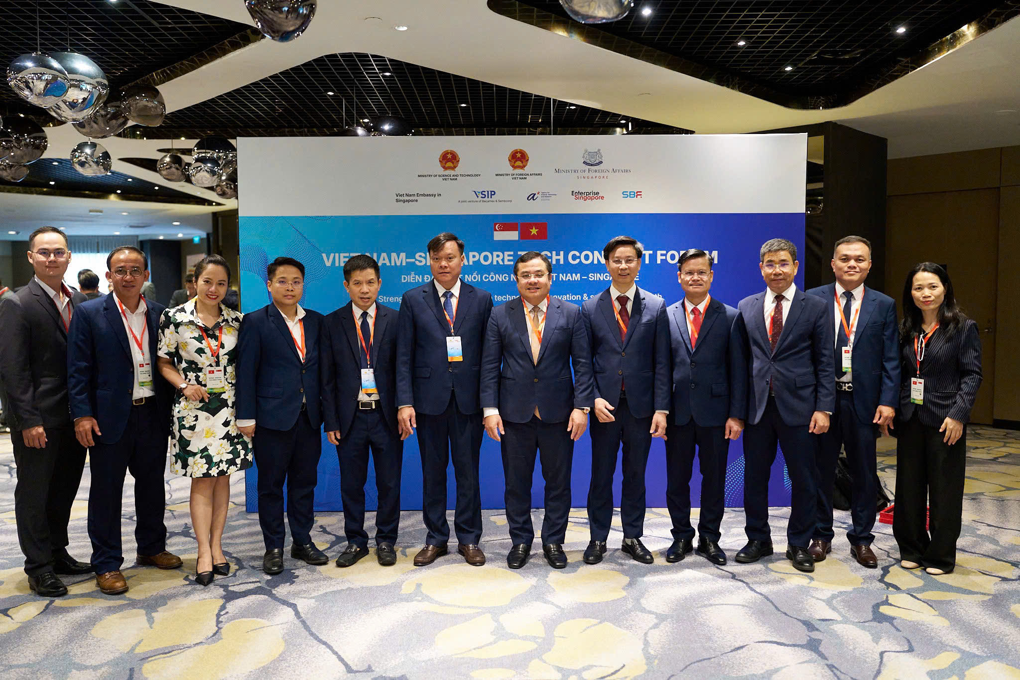 Vinachem thiết lập hợp tác chiến lược với DSM-FIRMENICH- Ảnh 3. Vinachem thiết lập hợp tác chiến lược với DSM-FIRMENICH- Ảnh 3.