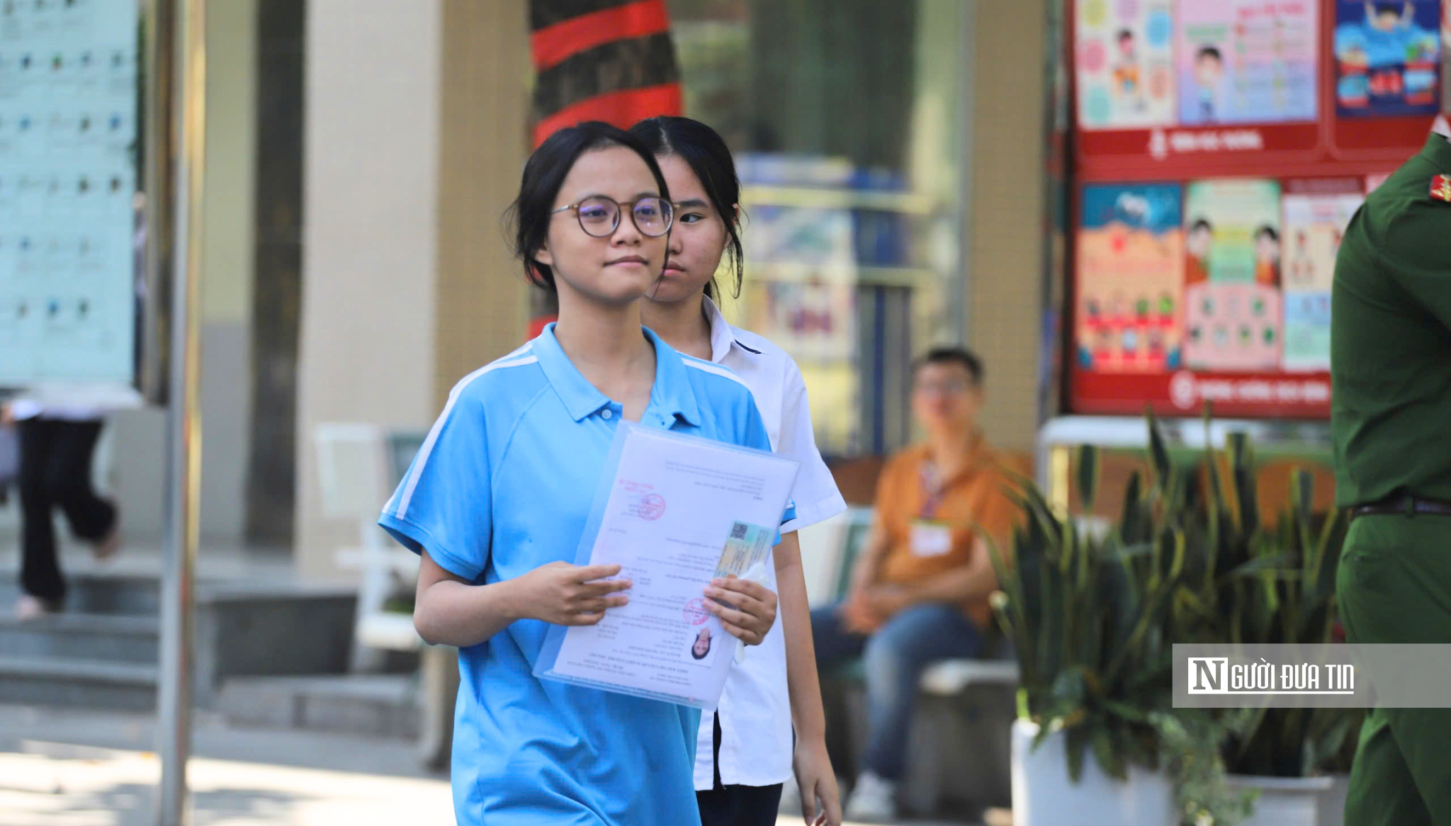 Thí sinh tự tin đạt điểm tối đa môn tiếng Anh thi vào lớp 10 Hà Nội- Ảnh 7.