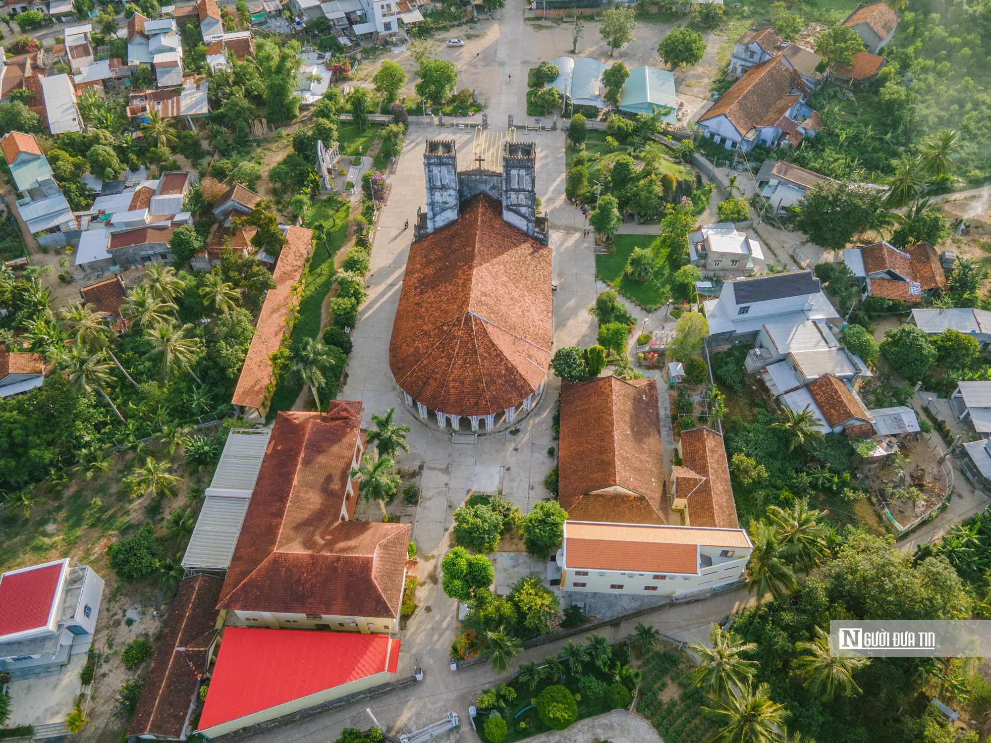 Kh&aacute;m ph&aacute; Th&aacute;nh đường Gothic 130 năm tuổi, nơi lưu giữ cuốn s&aacute;ch chữ Quốc ngữ đầu ti&ecirc;n tại Việt Nam- Ảnh 8.