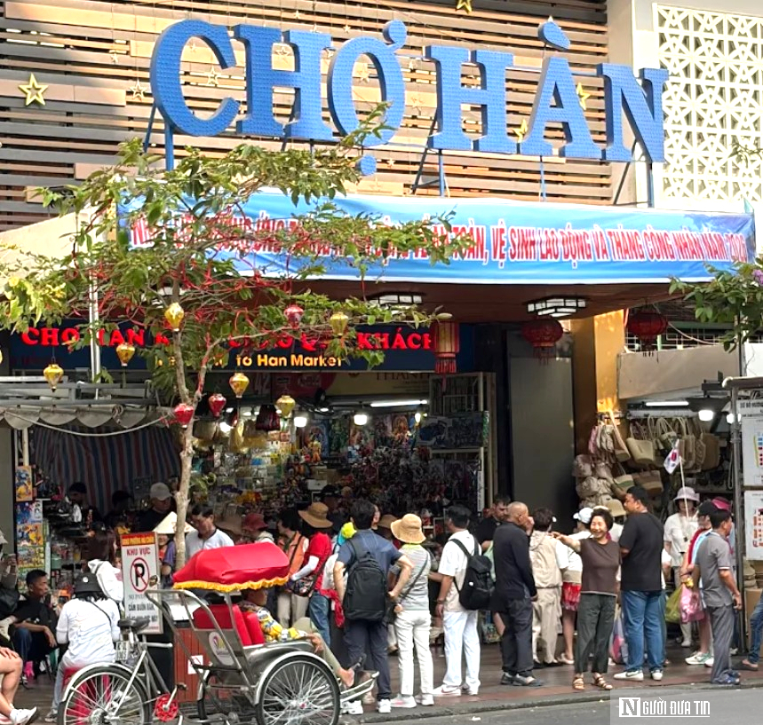 Đà Nẵng chặn “chặt chém” mùa pháo hoa- Ảnh 1. Đà Nẵng chặn “chặt chém” mùa pháo hoa- Ảnh 1.