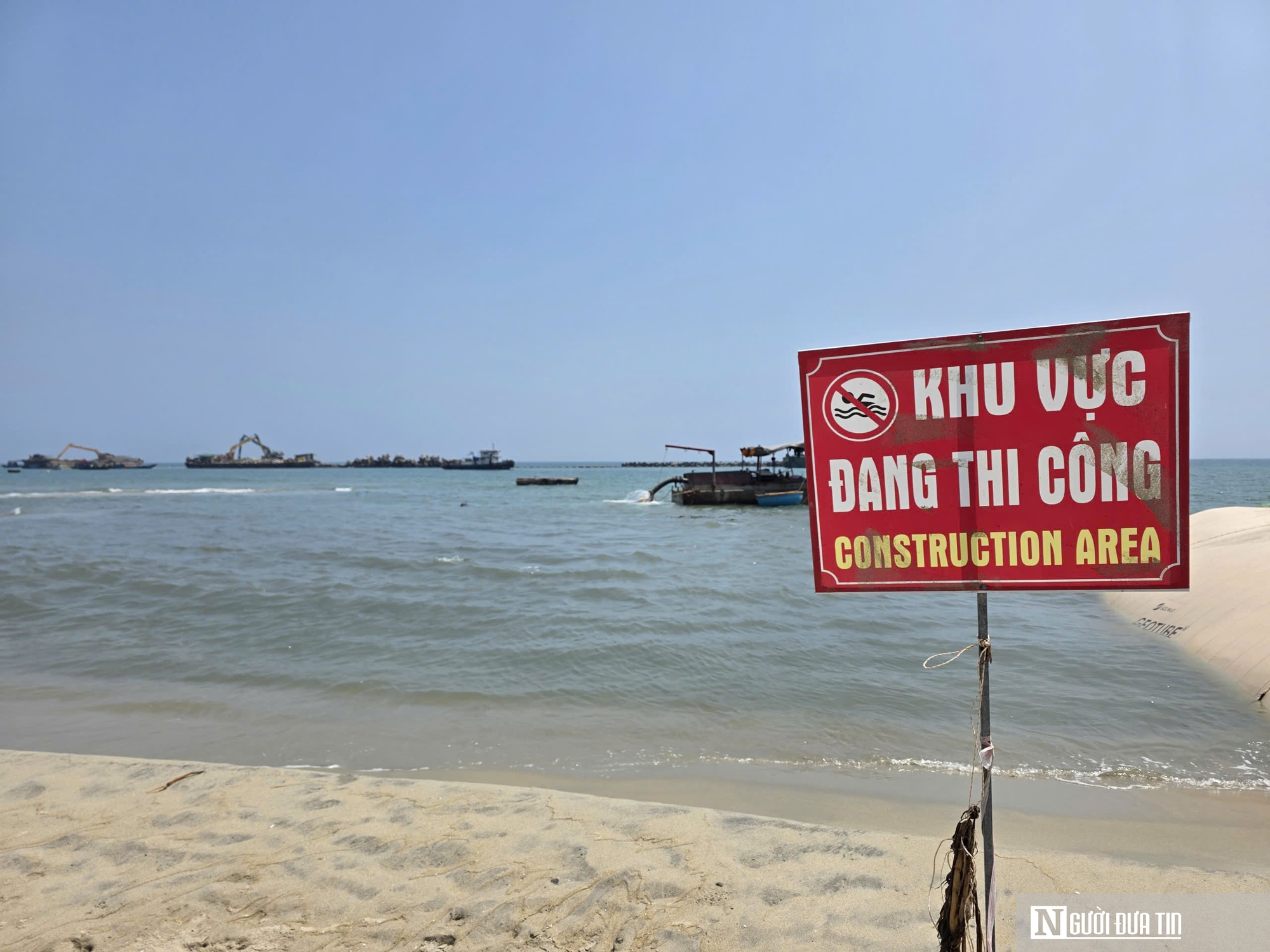Chưa ph&aacute;t hiện dấu hiệu "xả thải" ở dự &aacute;n chống x&oacute;i lở Cửa Đại, siết quy tr&igrave;nh kỹ thuật thi c&ocirc;ng- Ảnh 5.