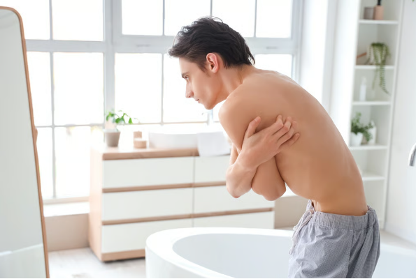 C&agrave;ng gầy c&agrave;ng đẹp? Tr&agrave;o lưu khoe xương g&acirc;y tranh c&atilde;i dữ dội - Ảnh 3.