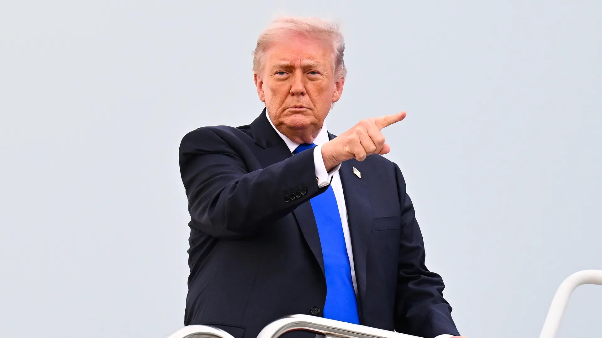 Ông Trump gửi thông điệp đến Iran - Ảnh 1.