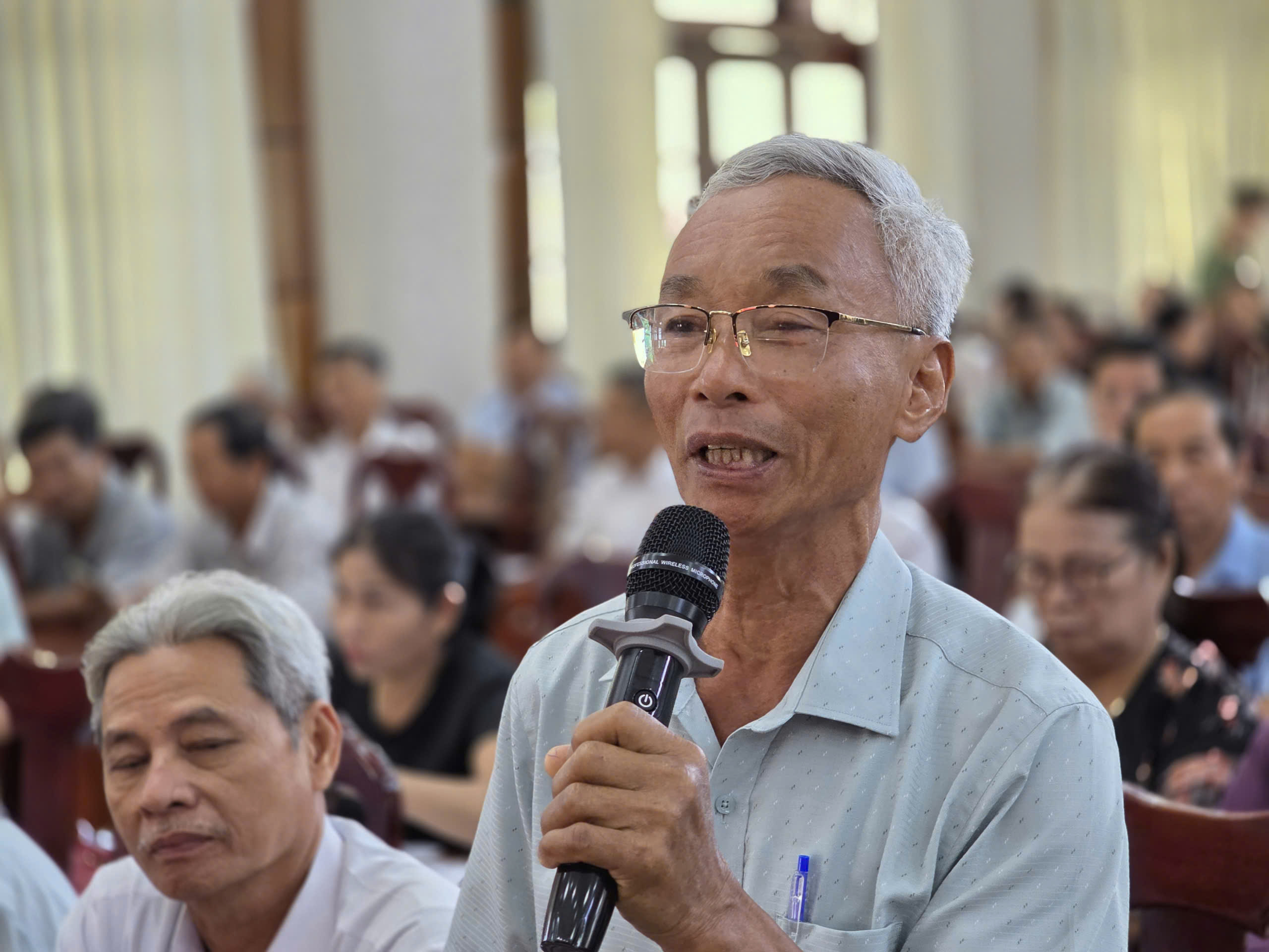 Ung thư giai đoạn 3 vẫn chưa được hỗ trợ, cử tri Đà Nẵng nói quá muộn- Ảnh 4.