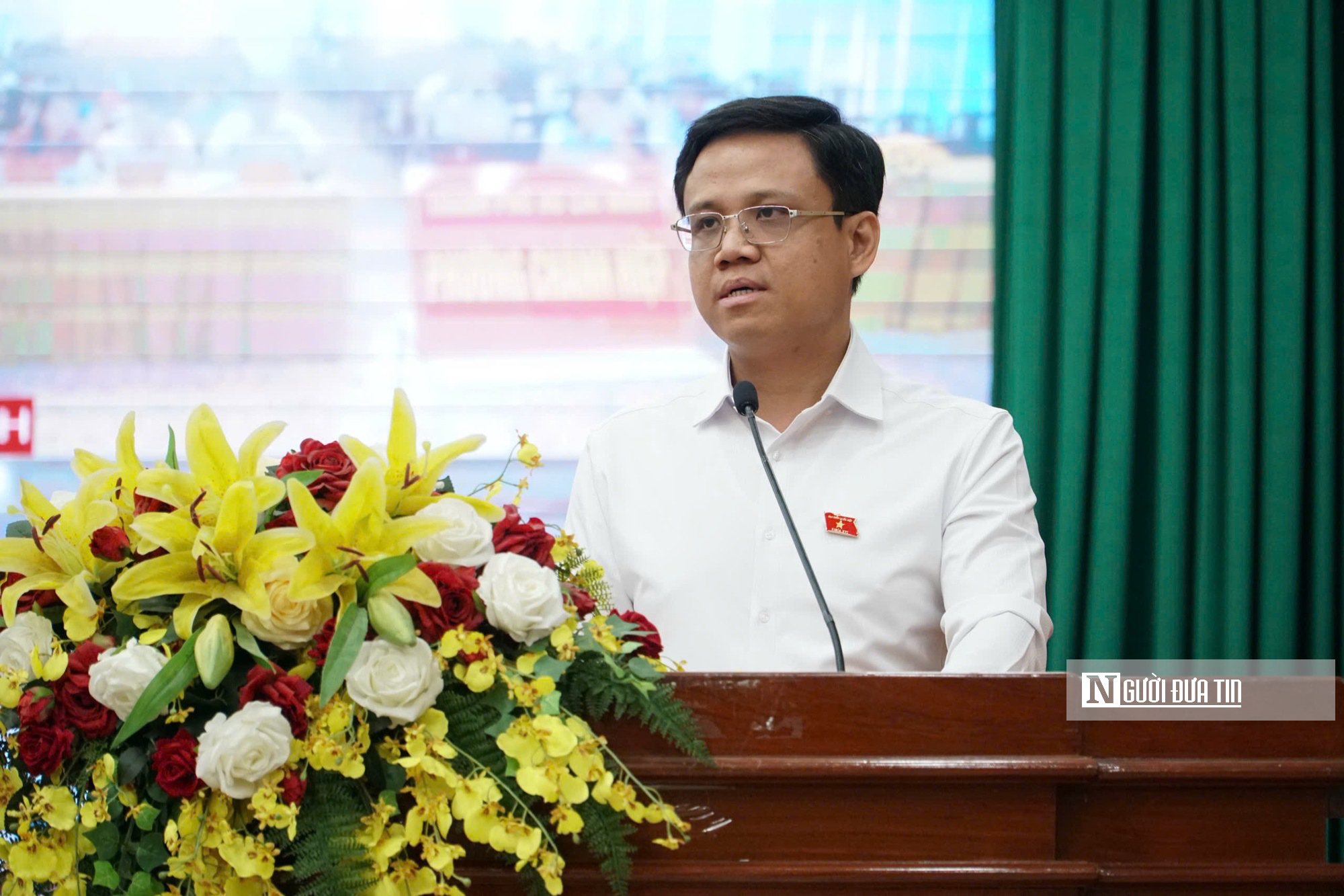 Cử tri gửi gắm t&acirc;m tư, kiến nghị đến Đo&agrave;n ĐBQH Tp.HCM.- Ảnh 5.