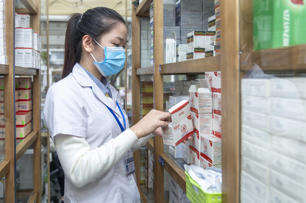 Sắp có thêm nhiều thuốc ung thư đắt tiền được BHYT chi trả - Ảnh 1.