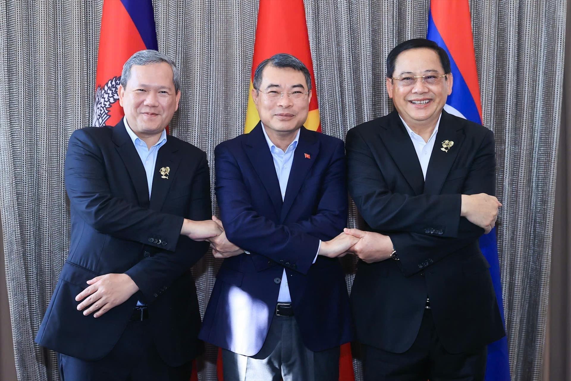 3 Thủ tướng Việt Nam - Campuchia - Lào ăn sáng làm việc - Ảnh 1.
