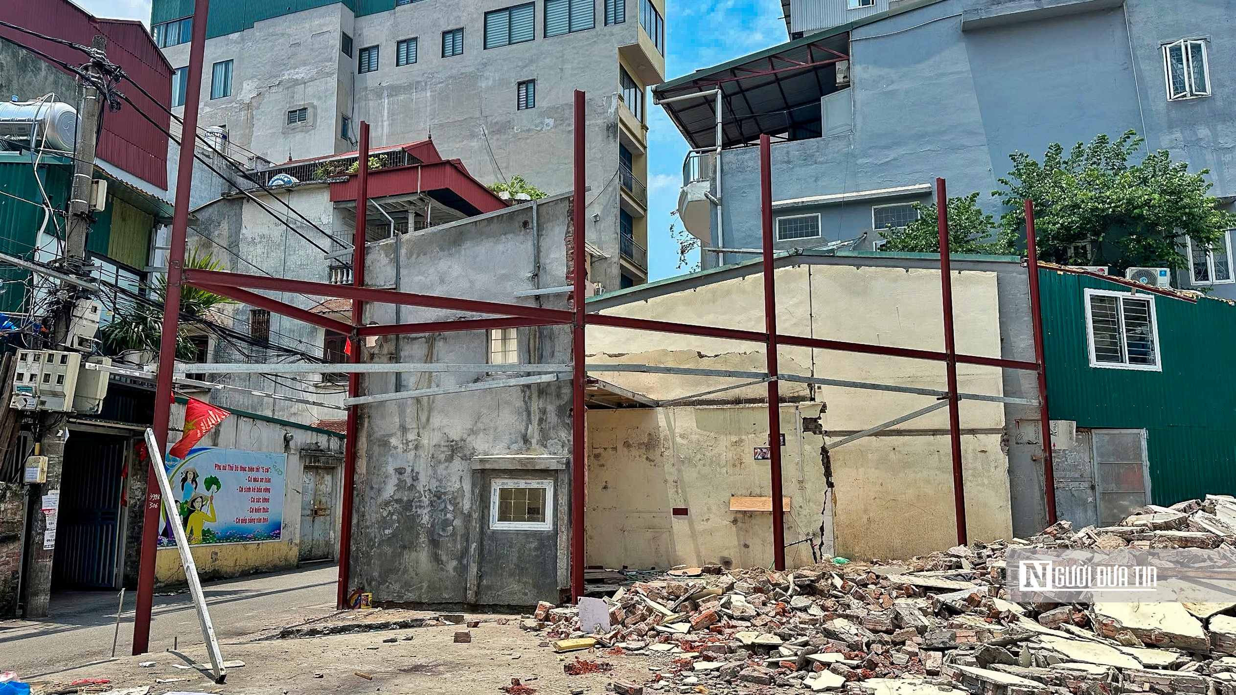 H&agrave; Nội: Nh&agrave; &ldquo;si&ecirc;u mỏng, si&ecirc;u m&eacute;o" xuất hiện d&ugrave; chưa giải ph&oacute;ng mặt bằng xong- Ảnh 15.