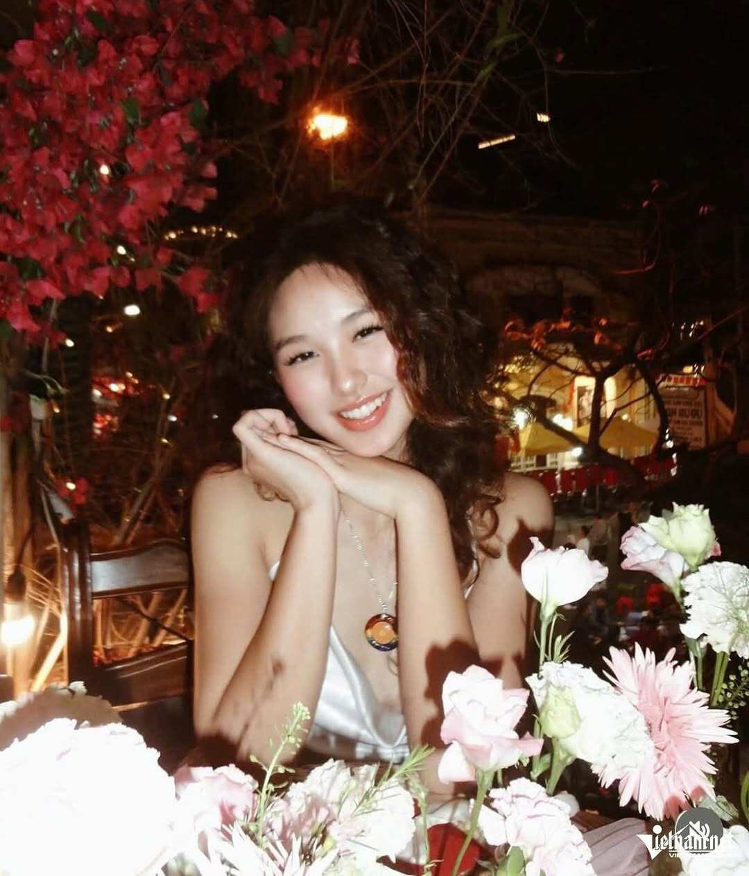 Con gái cựu Hoa khôi bóng chuyền Kim Huệ: Tuổi 18 cao gần 1m70, nhan sắc nổi bật như hoa hậu- Ảnh 6. Con gái cựu Hoa khôi bóng chuyền Kim Huệ: Tuổi 18 cao gần 1m70, nhan sắc nổi bật như hoa hậu- Ảnh 6.