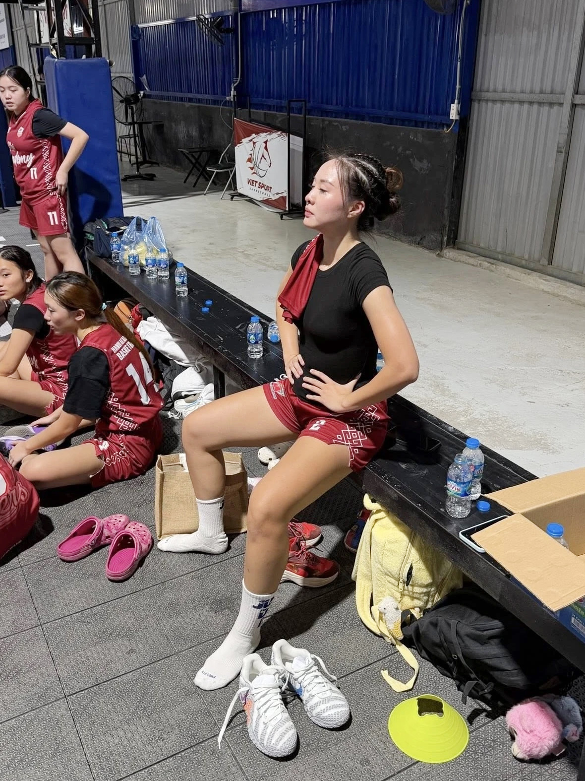 Con gái cựu Hoa khôi bóng chuyền Kim Huệ: Tuổi 18 cao gần 1m70, nhan sắc nổi bật như hoa hậu- Ảnh 9. Con gái cựu Hoa khôi bóng chuyền Kim Huệ: Tuổi 18 cao gần 1m70, nhan sắc nổi bật như hoa hậu- Ảnh 9.