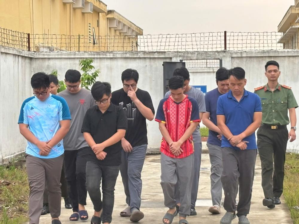 Thủ đoạn tinh vi của đường dây đánh bạc, rửa tiền xuyên quốc gia quy mô hơn 2.250 tỷ đồng - Ảnh 2.