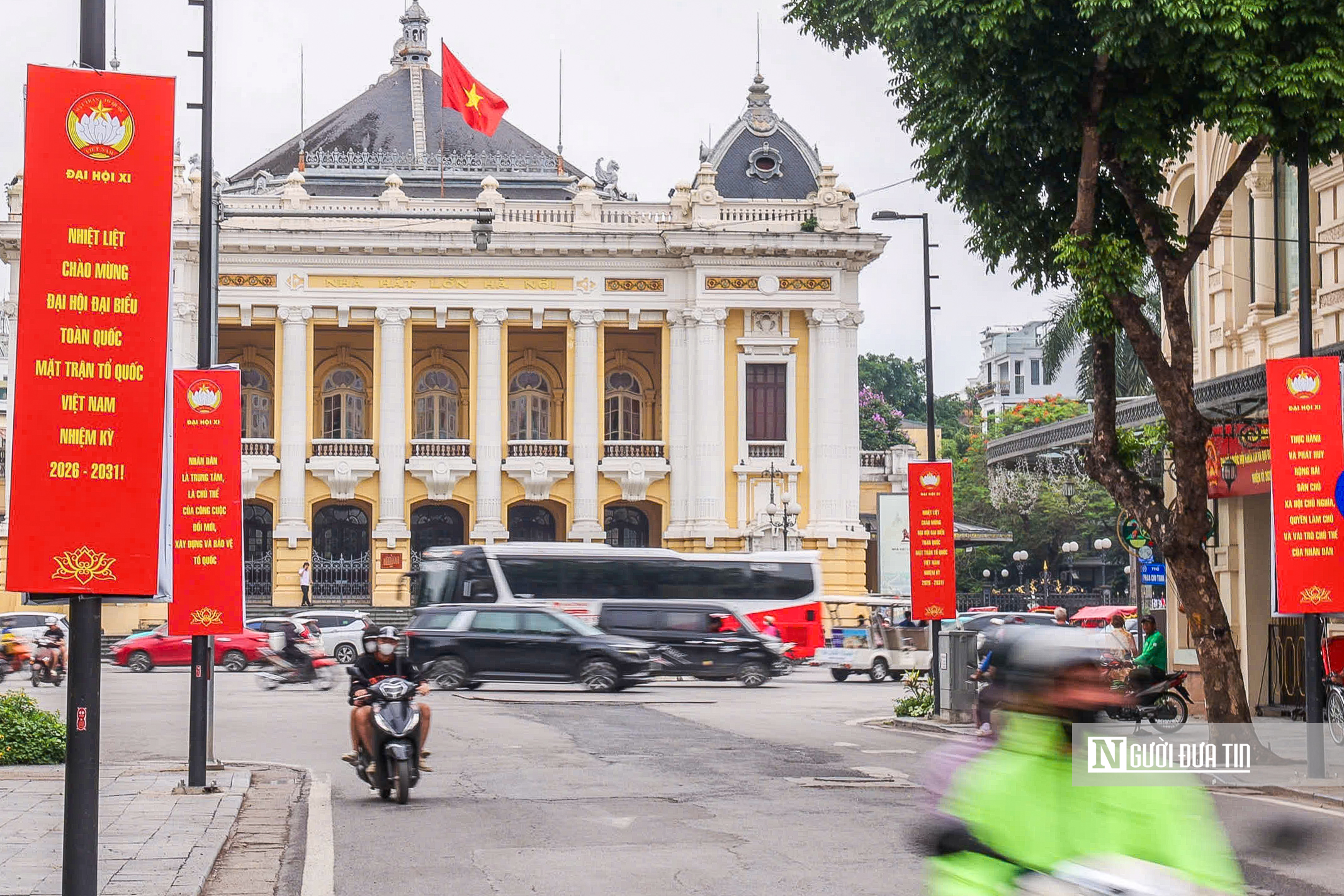 H&agrave; Nội trang ho&agrave;ng ch&agrave;o mừng Đại hội MTTQ Việt Nam lần thứ XI- Ảnh 2.