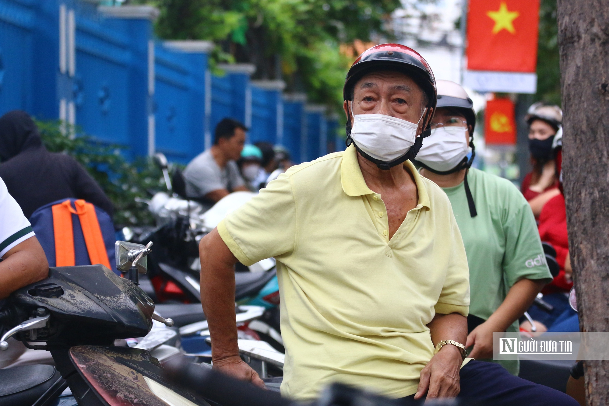 Tp.HCM: Thí sinh cười tươi rời phòng thi lớp 10, nhiều em tự tin đạt 8 điểm Văn- Ảnh 2. Tp.HCM: Thí sinh cười tươi rời phòng thi lớp 10, nhiều em tự tin đạt 8 điểm Văn- Ảnh 2.