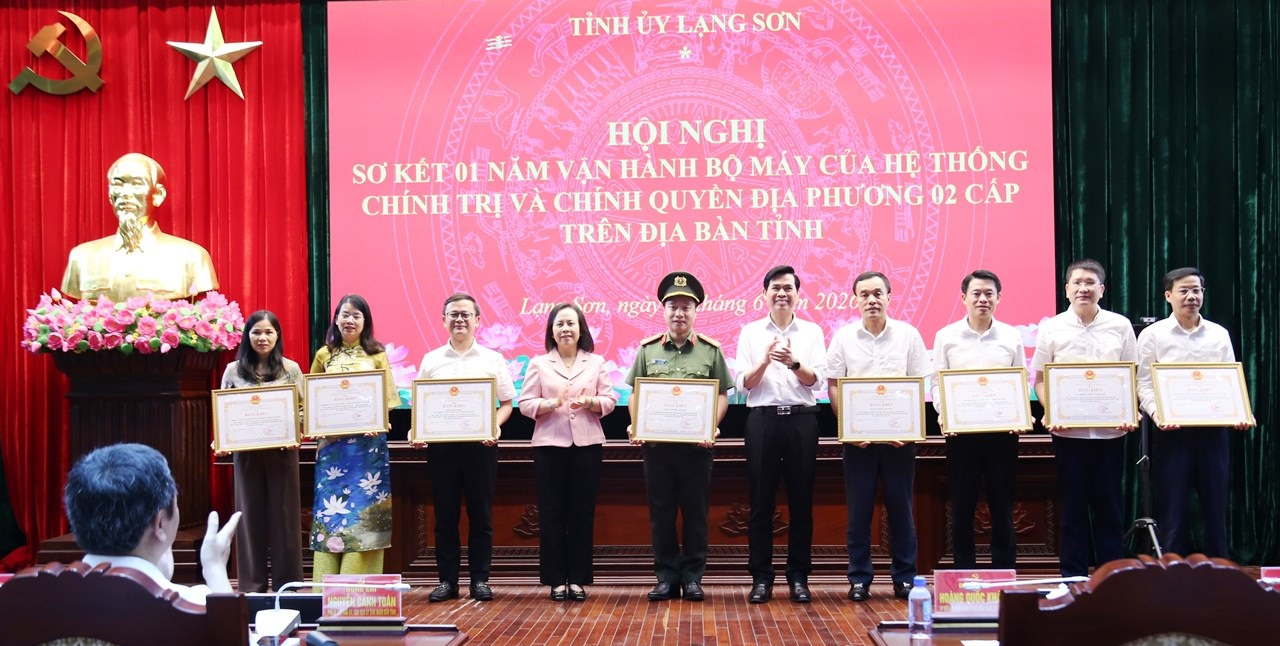 Lạng Sơn: Chính quyền 2 cấp giảm đầu mối, tăng hiệu quả phục vụ- Ảnh 4.