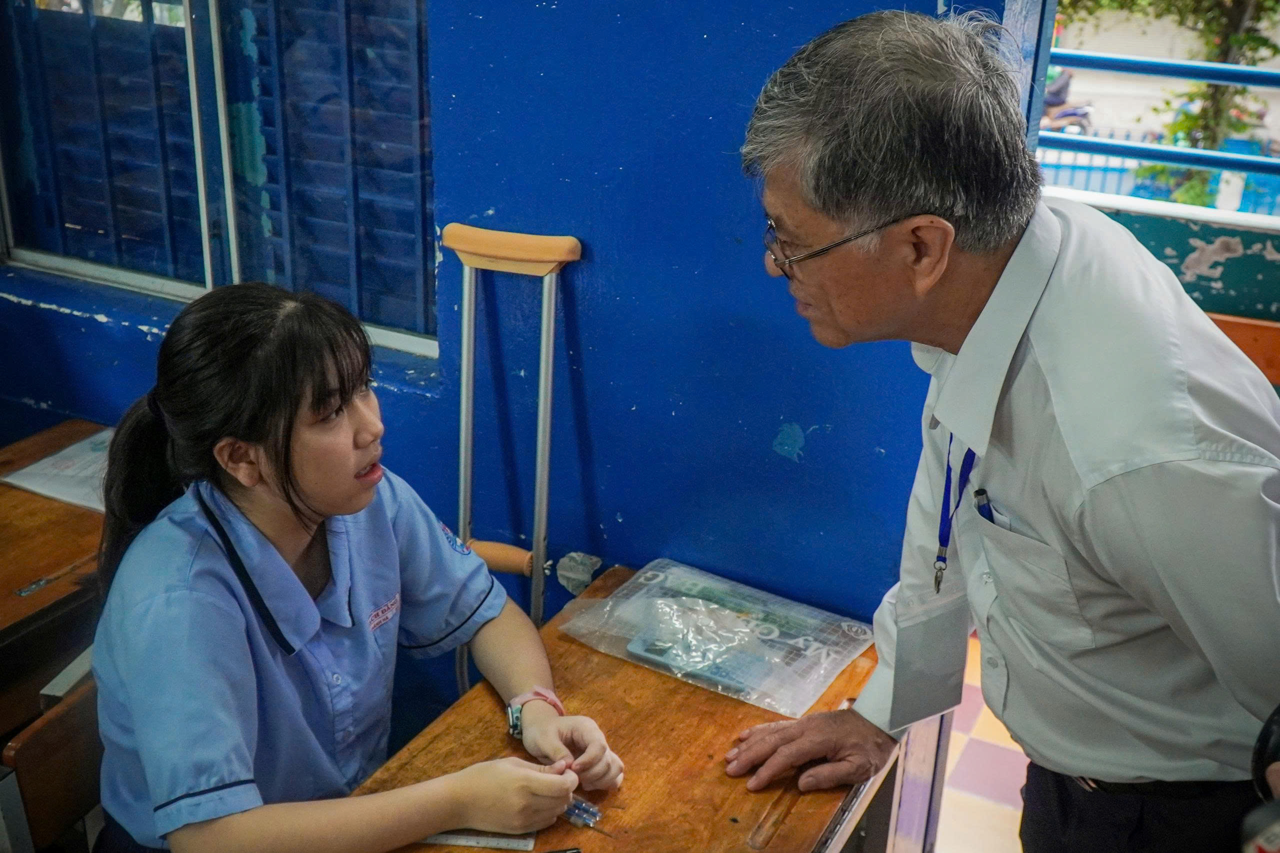 Tp.HCM: Thí sinh cười tươi rời phòng thi lớp 10, nhiều em tự tin đạt 8 điểm Văn- Ảnh 15. Tp.HCM: Thí sinh cười tươi rời phòng thi lớp 10, nhiều em tự tin đạt 8 điểm Văn- Ảnh 15.