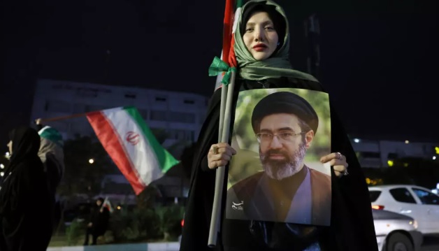 Iran bác bỏ thỏa thuận nếu không có bảo đảm chắc chắn, Washington cảnh báo xung đột có thể bùng phát - Ảnh 1.