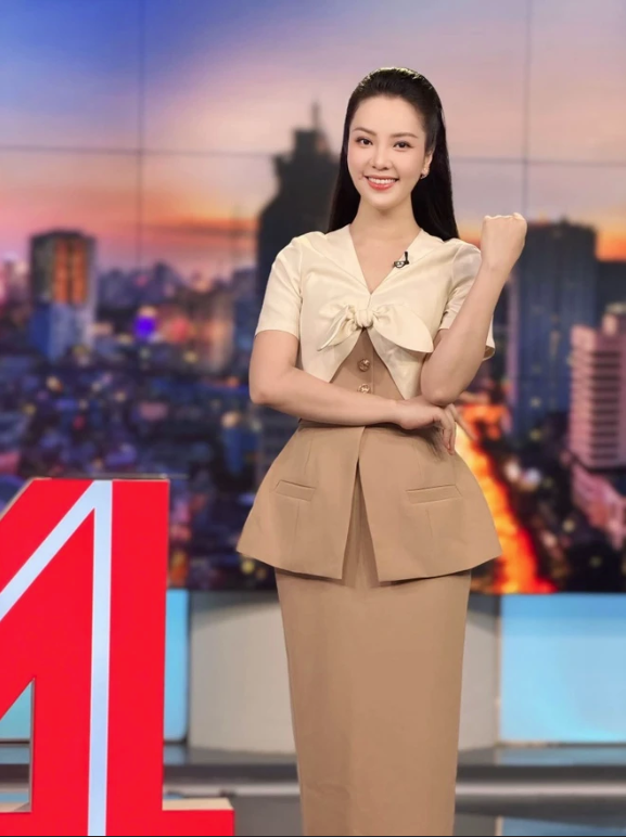 MC - BTV Thụy Vân rời Chuyển động 24h sau 12 năm gắn bó- Ảnh 4. MC - BTV Thụy Vân rời Chuyển động 24h sau 12 năm gắn bó- Ảnh 4.