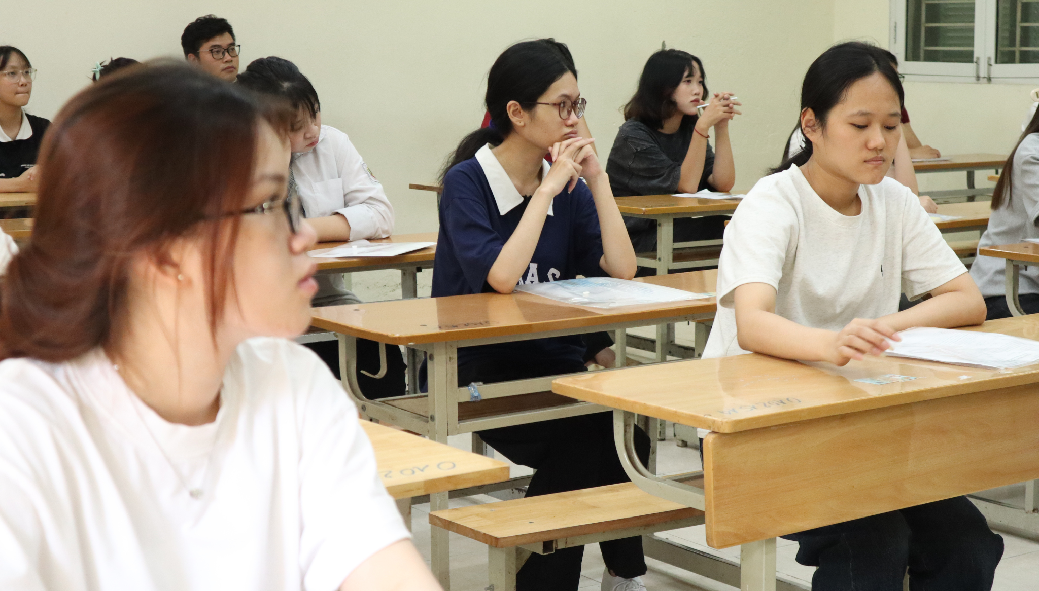 Hơn 1,22 triệu thí sinh trên cả nước bước vào kỳ thi tốt nghiệp THPT - Ảnh 12.