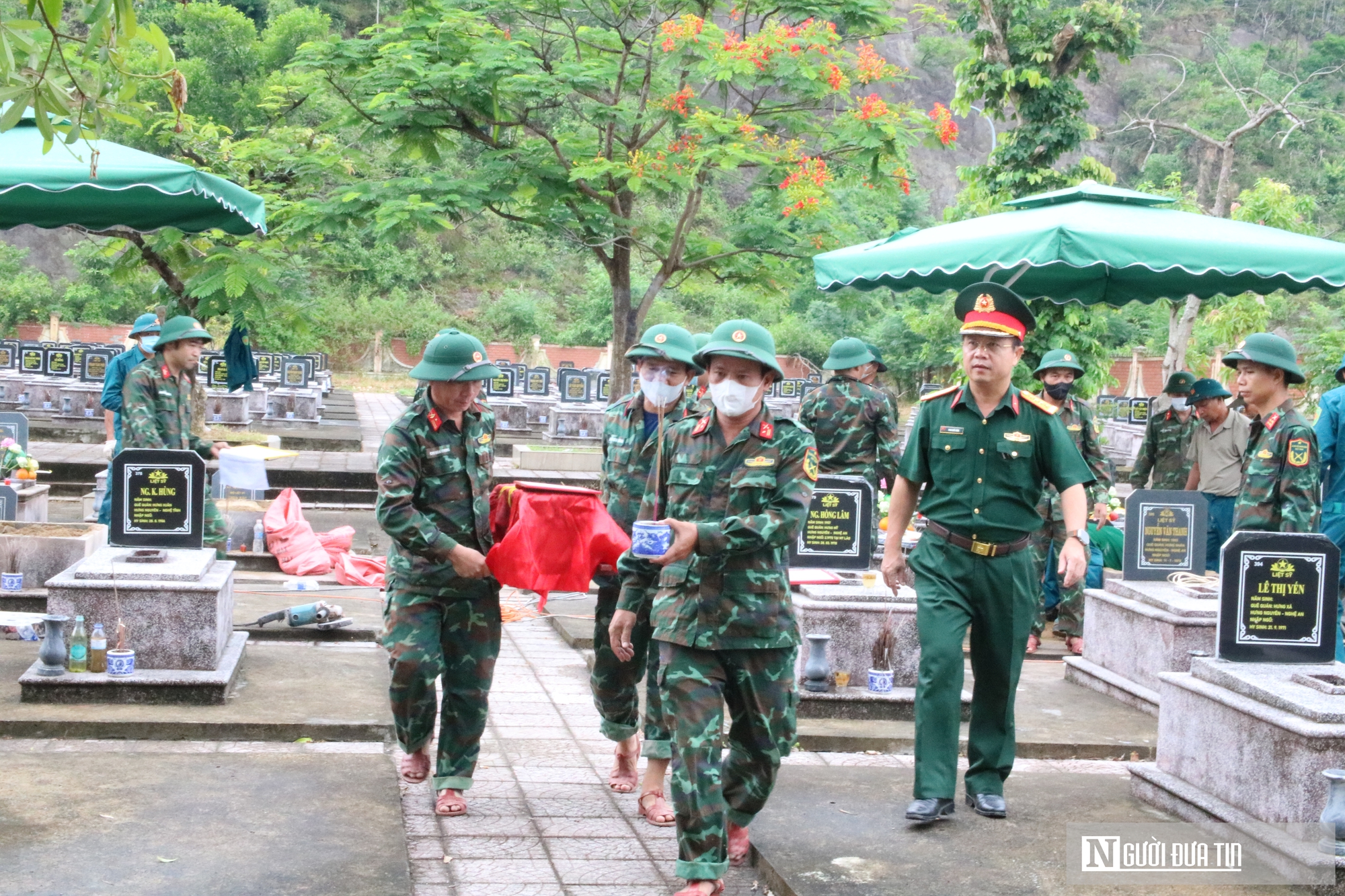 Kỳ công lấy mẫu giám định ADN, thắp lên hy vọng "trả lại tên" cho liệt sĩ- Ảnh 2. Kỳ công lấy mẫu giám định ADN, thắp lên hy vọng "trả lại tên" cho liệt sĩ- Ảnh 2.
