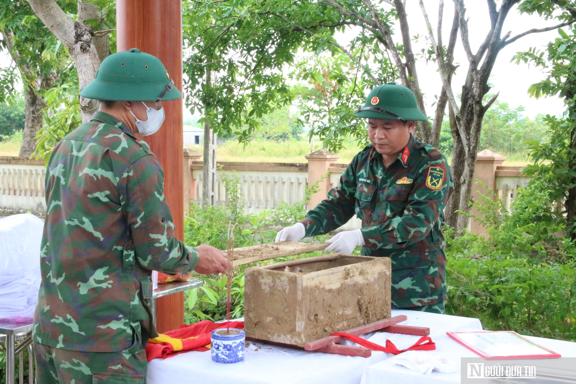 Kỳ công lấy mẫu giám định ADN, thắp lên hy vọng "trả lại tên" cho liệt sĩ- Ảnh 4. Kỳ công lấy mẫu giám định ADN, thắp lên hy vọng "trả lại tên" cho liệt sĩ- Ảnh 4.