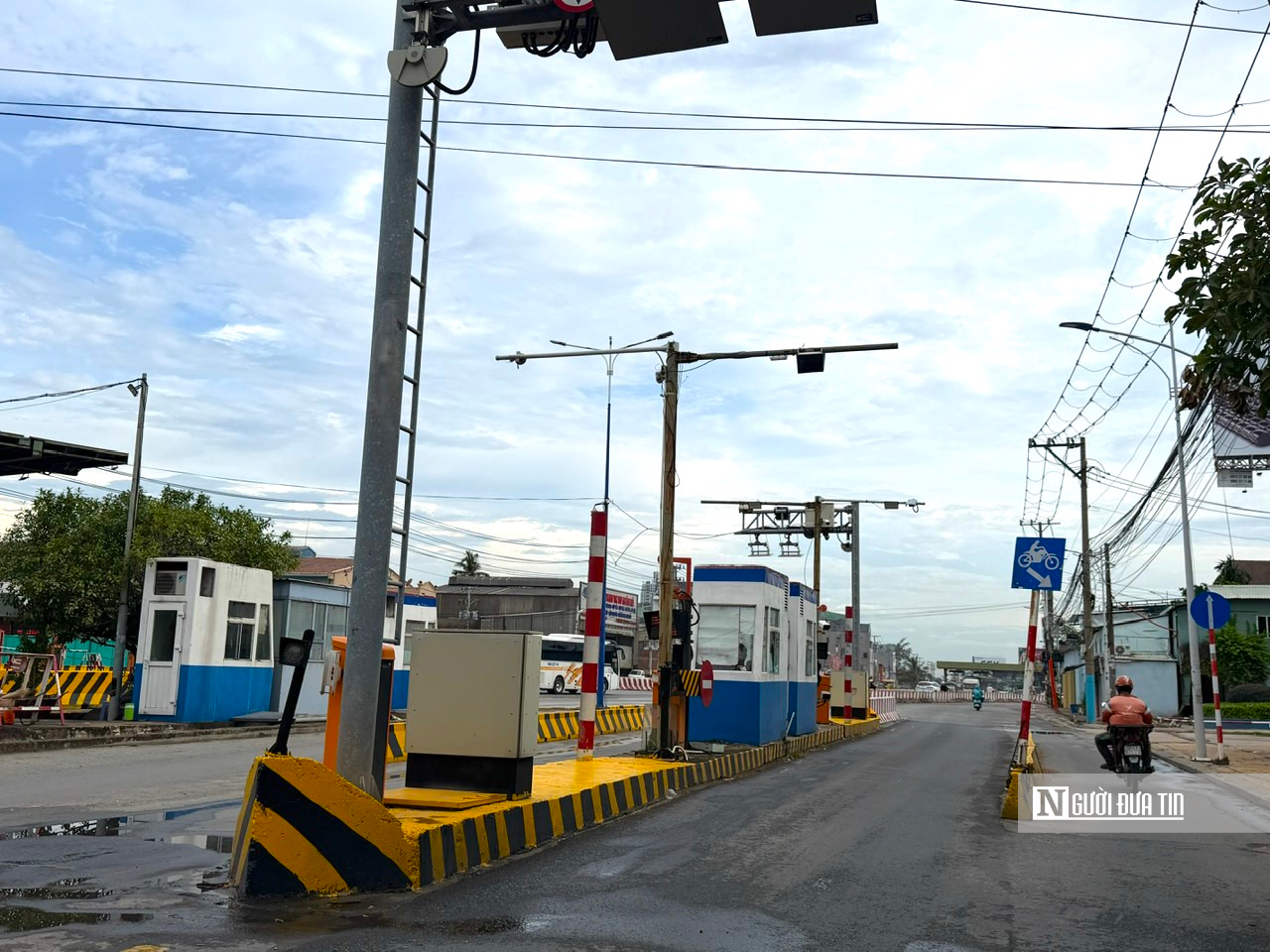 Tp.HCM: Cử tri kiến nghị sớm tháo dỡ trạm thu phí Quốc lộ 13, xử lý tình trạng giao thông mất an toàn- Ảnh 3. Tp.HCM: Cử tri kiến nghị sớm tháo dỡ trạm thu phí Quốc lộ 13, xử lý tình trạng giao thông mất an toàn- Ảnh 3.