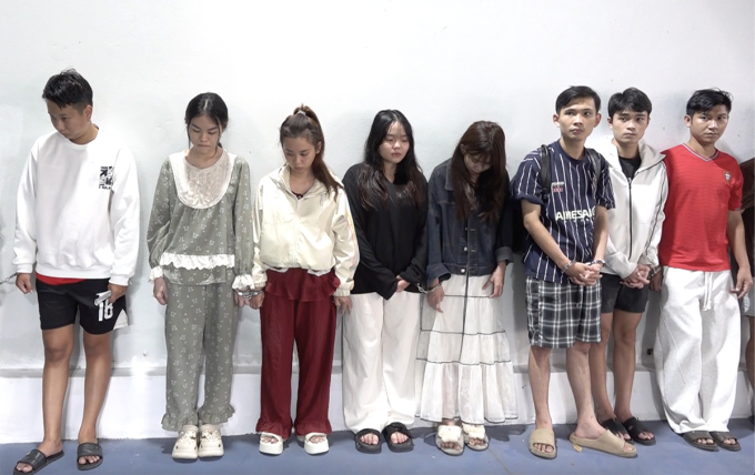 Đường d&acirc;y đ&aacute;nh bạc, rửa tiền hơn 75 tỷ đồng bị triệt ph&aacute; - Ảnh 5.