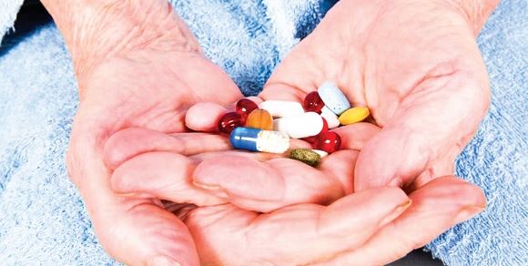 Người đàn ông 58 tuổi đột ngột tử vong sau khi nôn mửa, bác sĩ cảnh báo thói quen 