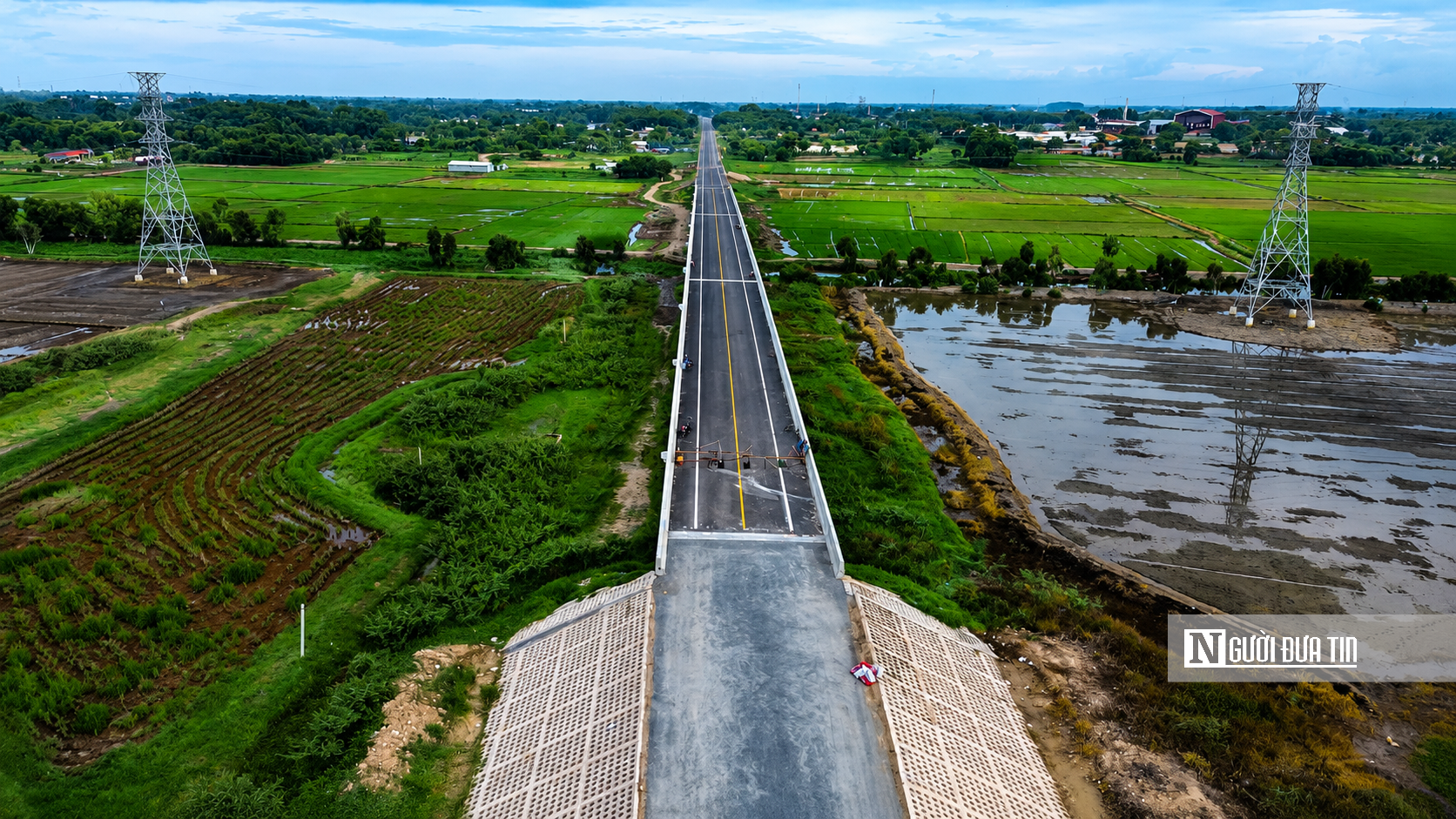 Đường Hồ Chí Minh qua Tây Ninh: Gấp rút hoàn thiện Đường Hồ Chí Minh qua Tây Ninh: Gấp rút hoàn thiện