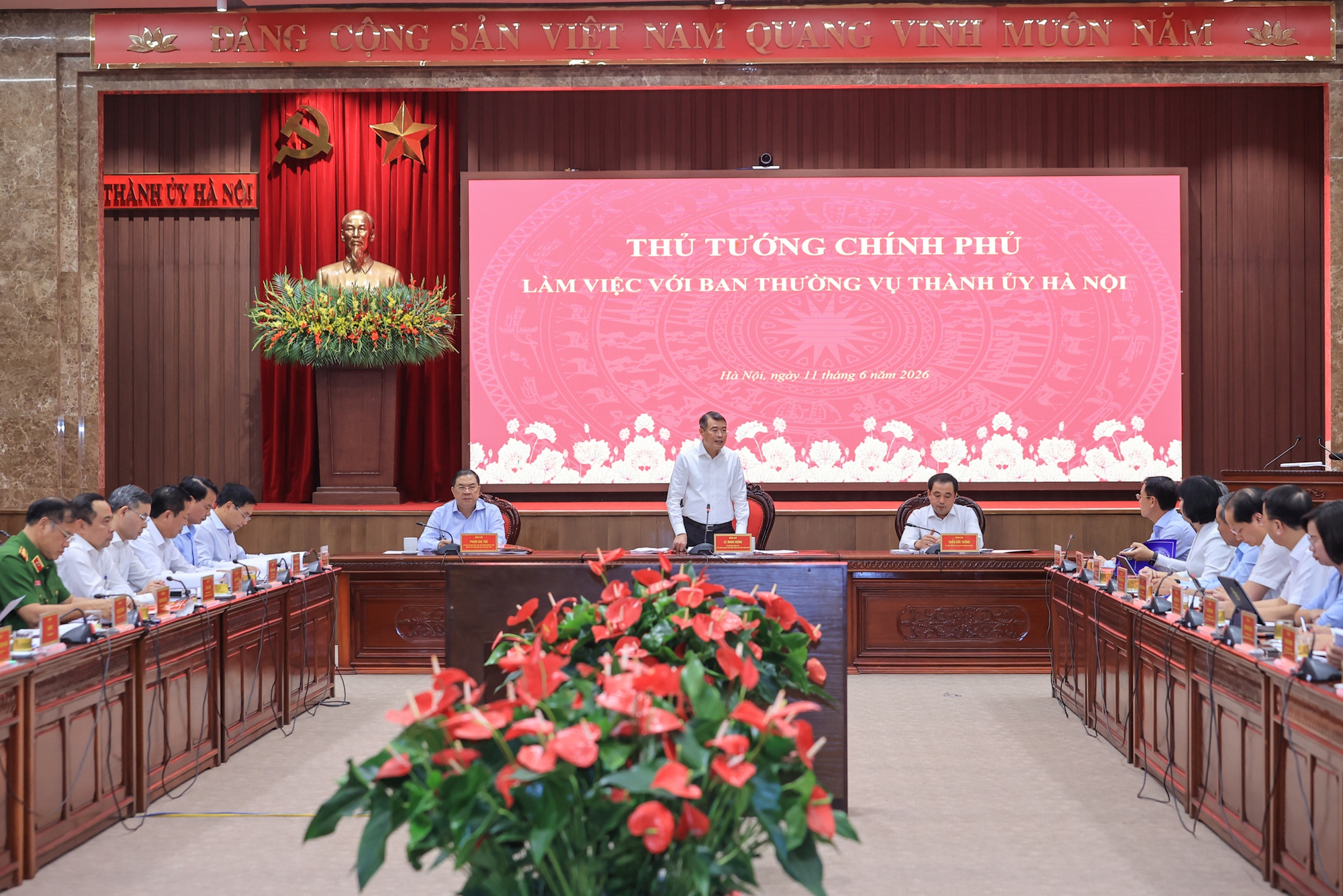 Thủ tướng: Mỗi 1% tăng trưởng của Hà Nội có đóng góp rất quan trọng  - Ảnh 2.