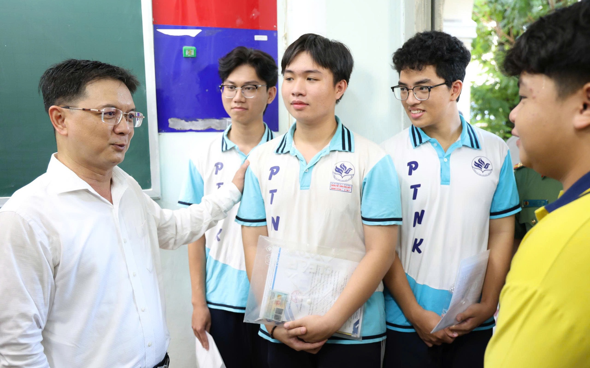 Tp.HCM: Nhiều thí sinh đặc biệt tại kỳ thi tốt nghiệp THPT 2026 - Ảnh 9.
