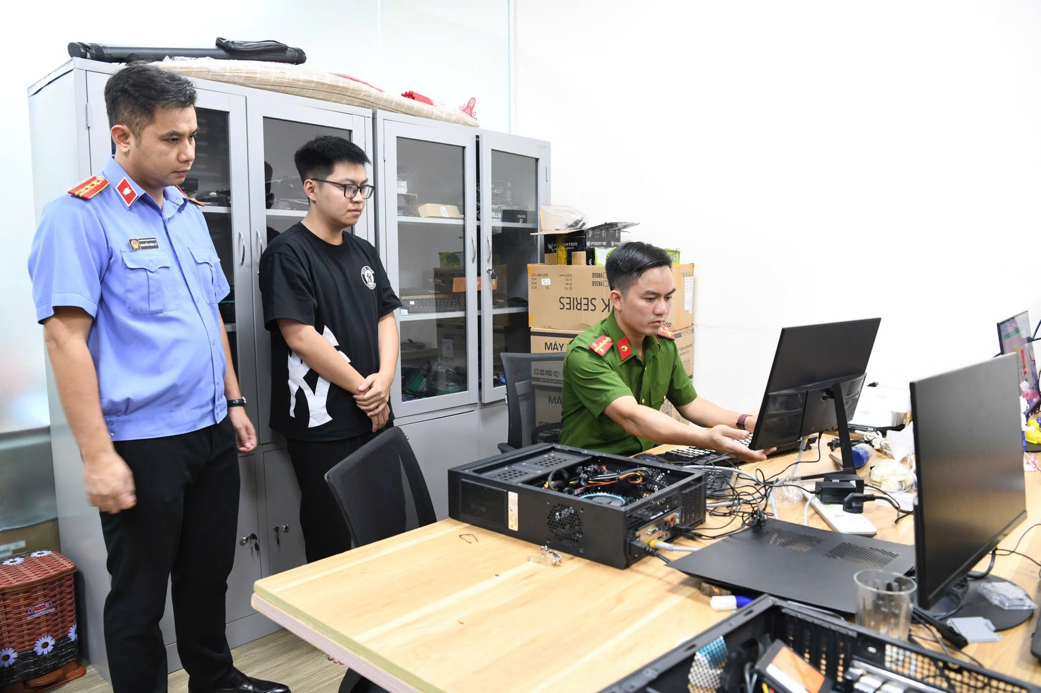 Cài Windows, Office lậu có thể bị xử lý thế nào? - Ảnh 3.