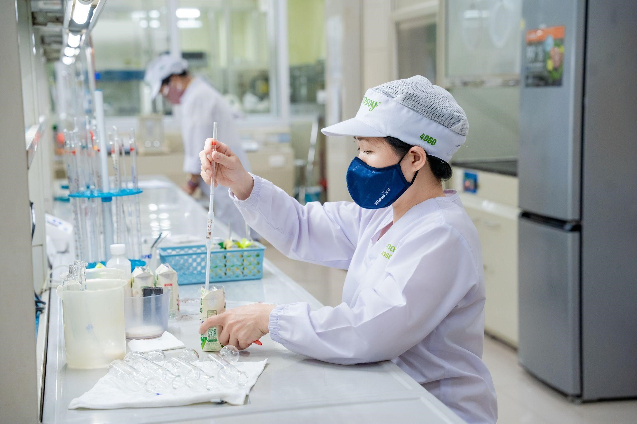 Kiến tạo dưỡng chất lành từ nền tảng đậu nành gần 3 thập kỷ- Ảnh 3. Kiến tạo dưỡng chất lành từ nền tảng đậu nành gần 3 thập kỷ- Ảnh 3.
