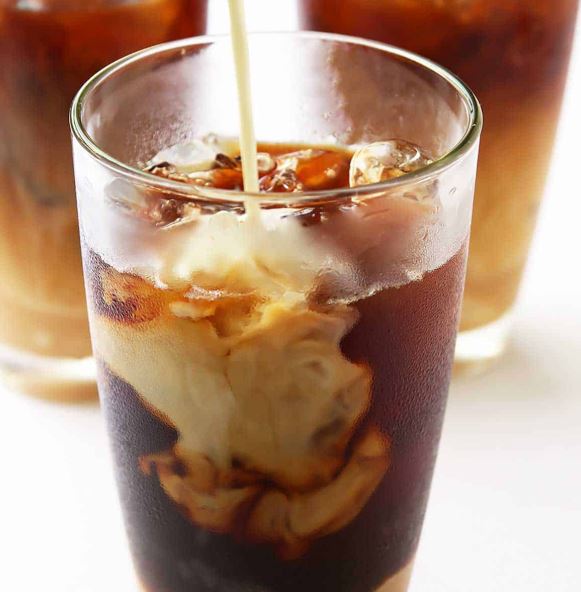 Uống cà phê kiểu này mỗi ngày, người đàn ông 37 tuổi "sốc nặng" khi đi khám - Ảnh 1.
