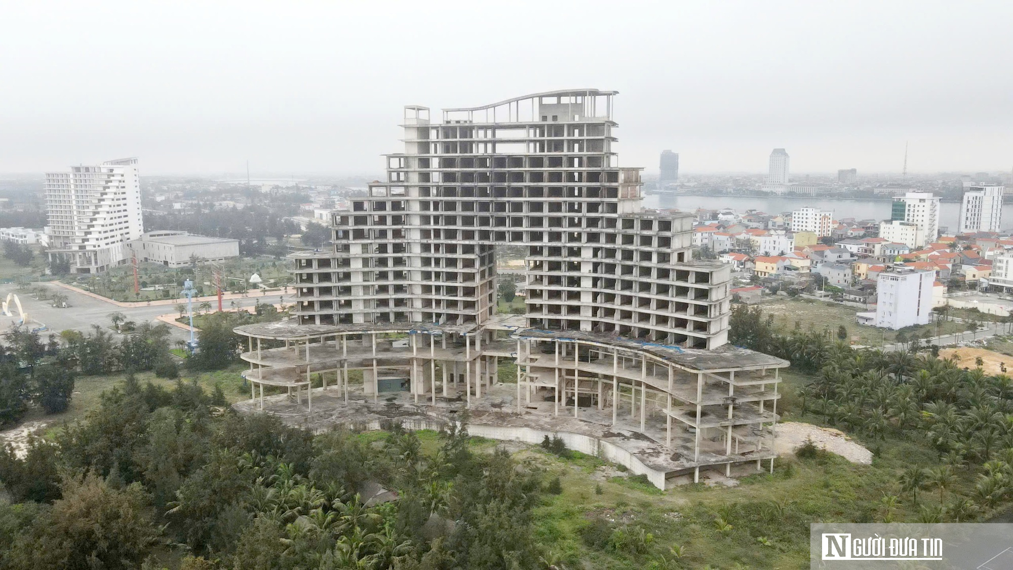Cận cảnh khu nghỉ dưỡng “án binh bất động trên đất vàng” nhiều năm tại Quảng Trị- Ảnh 1. Cận cảnh khu nghỉ dưỡng “án binh bất động trên đất vàng” nhiều năm tại Quảng Trị- Ảnh 1.