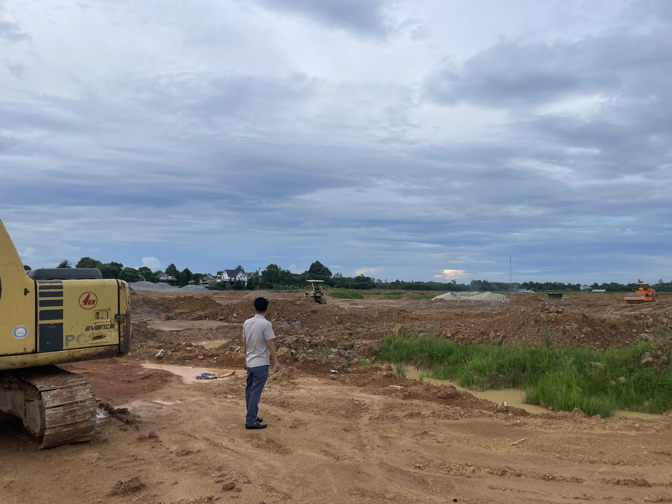 Thanh Hóa đẩy nhanh xây dựng khu tái định cư cho hơn 2.300 hộ dân nhường đất làm đường sắt cao tốc  - Ảnh 2.