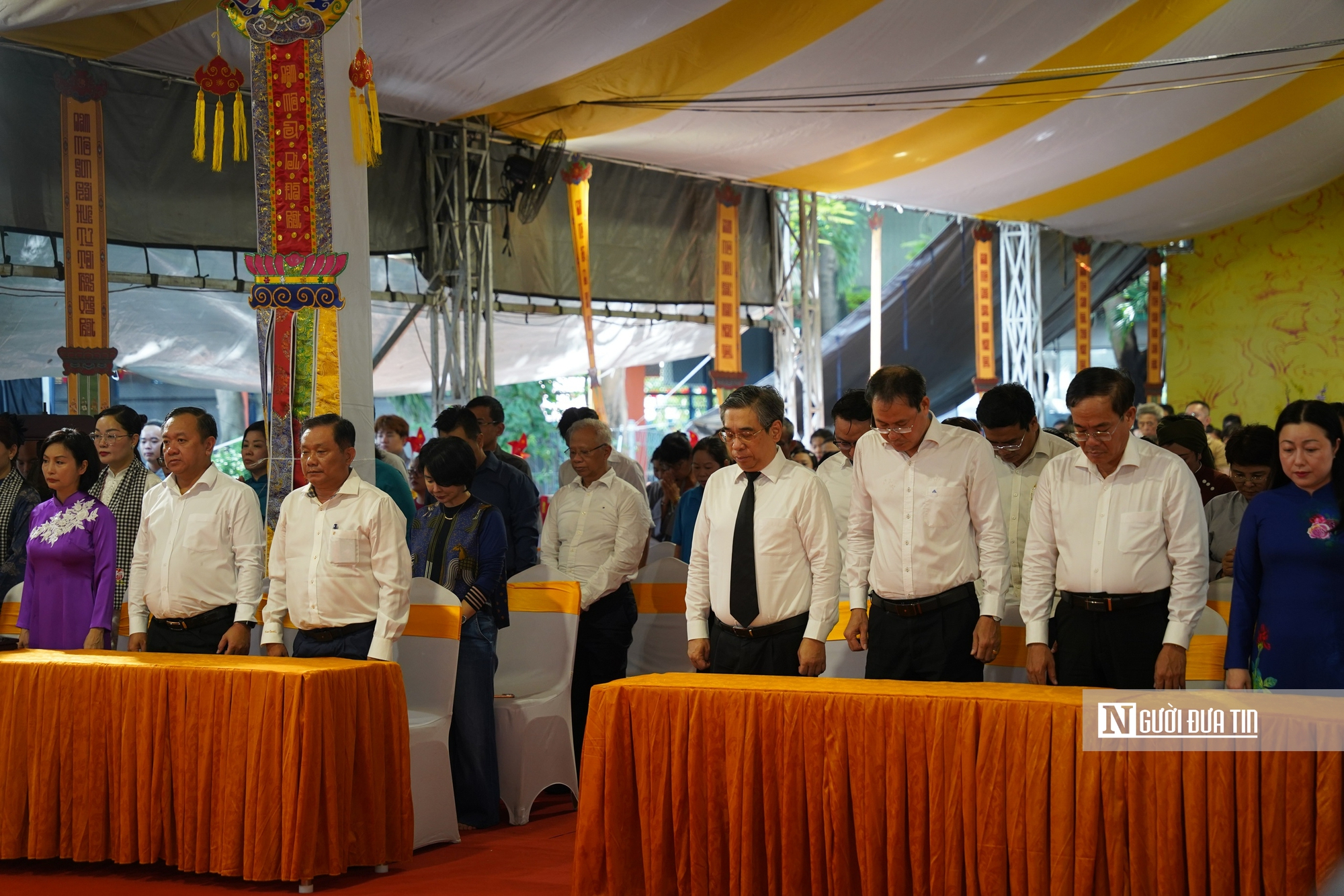 Tp.HCM tưởng niệm anh linh liệt sĩ, đồng bào yêu nước tại Công viên Lê Thị Riêng- Ảnh 1. Tp.HCM tưởng niệm anh linh liệt sĩ, đồng bào yêu nước tại Công viên Lê Thị Riêng- Ảnh 1.