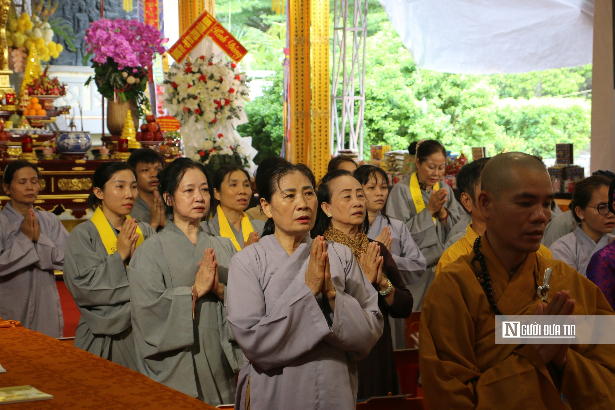 Tp.HCM tưởng niệm anh linh liệt sĩ, đồng bào yêu nước tại Công viên Lê Thị Riêng- Ảnh 4. Tp.HCM tưởng niệm anh linh liệt sĩ, đồng bào yêu nước tại Công viên Lê Thị Riêng- Ảnh 4.