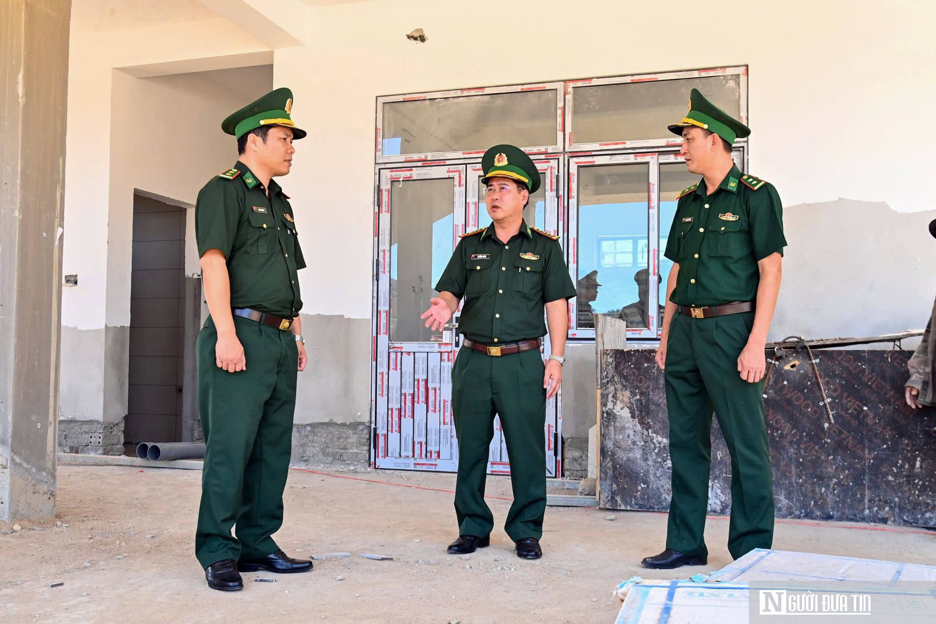 VIDEO: Biên phòng Huế hỗ trợ thi công “chạy nước rút” dự án trường học vùng biên - Ảnh 2.