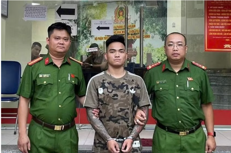 Vụ truy đuổi tình địch: Nghi phạm thứ hai ra đầu thú- Ảnh 2.
