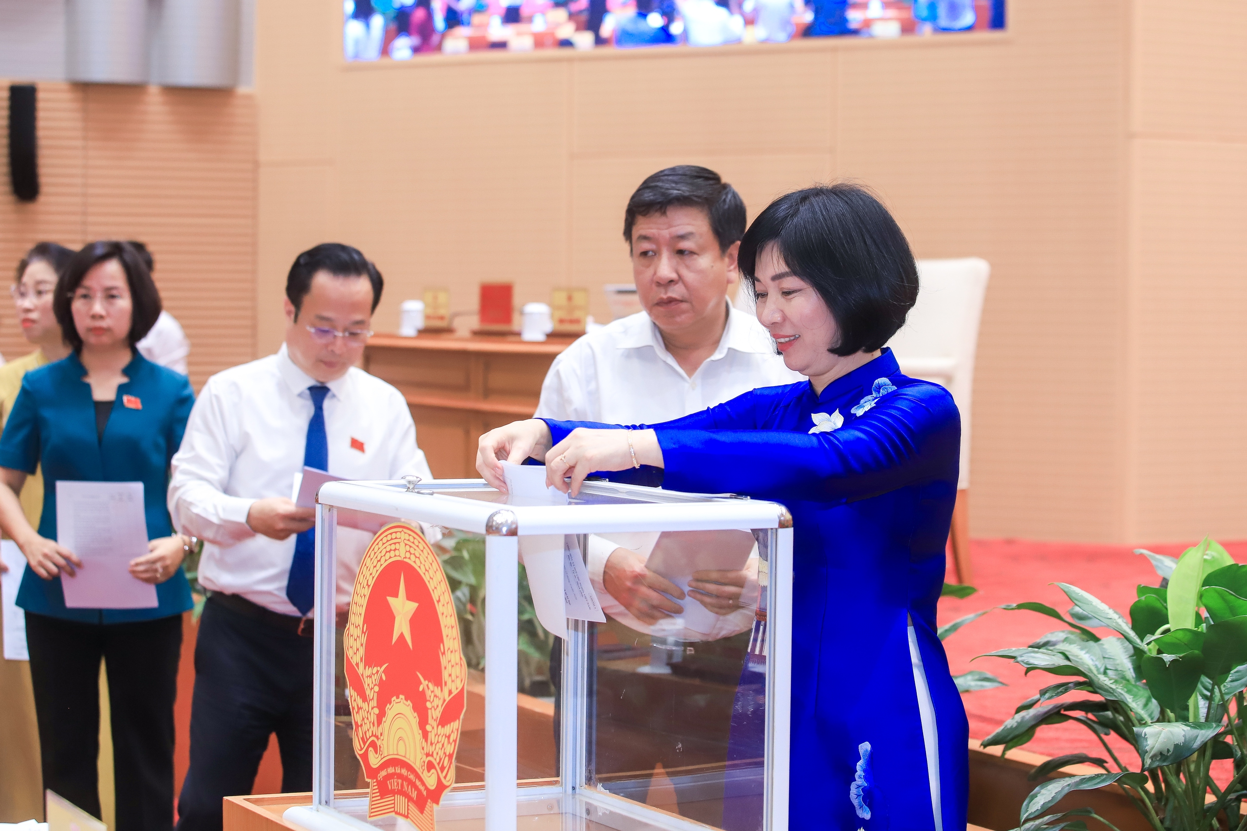 Hà Nội miễn phí toàn bộ vé xe buýt cho người dân trong Vành đai 1 từ 1/7- Ảnh 1.