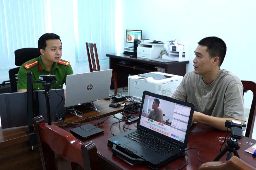 Vụ va chạm kinh hoàng trên cao tốc khiến 2 người tử vong: Khởi tố tài xế xe tải- Ảnh 1. Vụ va chạm kinh hoàng trên cao tốc khiến 2 người tử vong: Khởi tố tài xế xe tải- Ảnh 1.