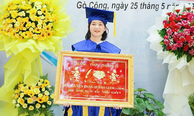 Chân dung nữ thủ khoa đạt 3 điểm 10 tuyệt đối kỳ thi lớp 10: Điều bất ngờ nhất đến từ môn Văn - Ảnh 1.