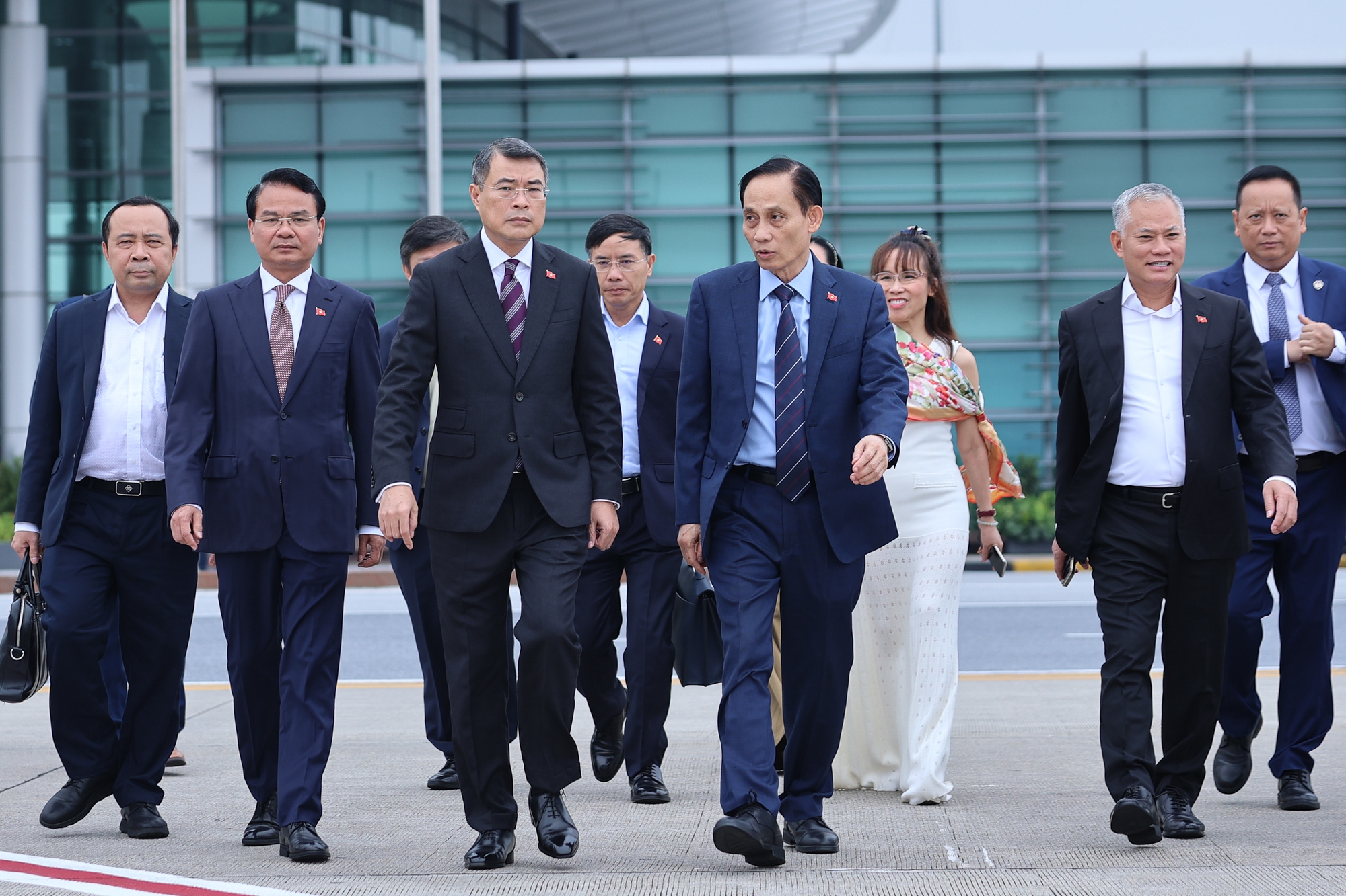 Thủ tướng Lê Minh Hưng lên đường dự Hội nghị Cấp cao kỷ niệm 35 năm quan hệ ASEAN-Nga - Ảnh 2.