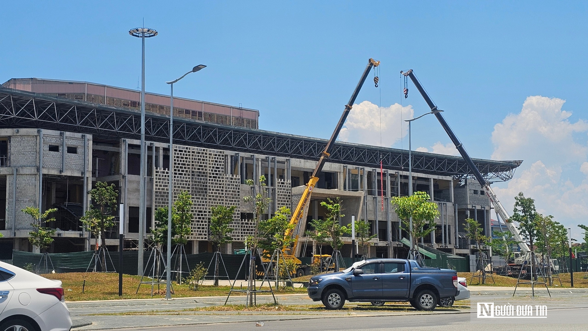 Huế ra “tối hậu thư” cho gói thầu chậm tiến độ tại dự án quảng trường gần 200 tỷ đồng- Ảnh 2. Huế ra “tối hậu thư” cho gói thầu chậm tiến độ tại dự án quảng trường gần 200 tỷ đồng- Ảnh 2.