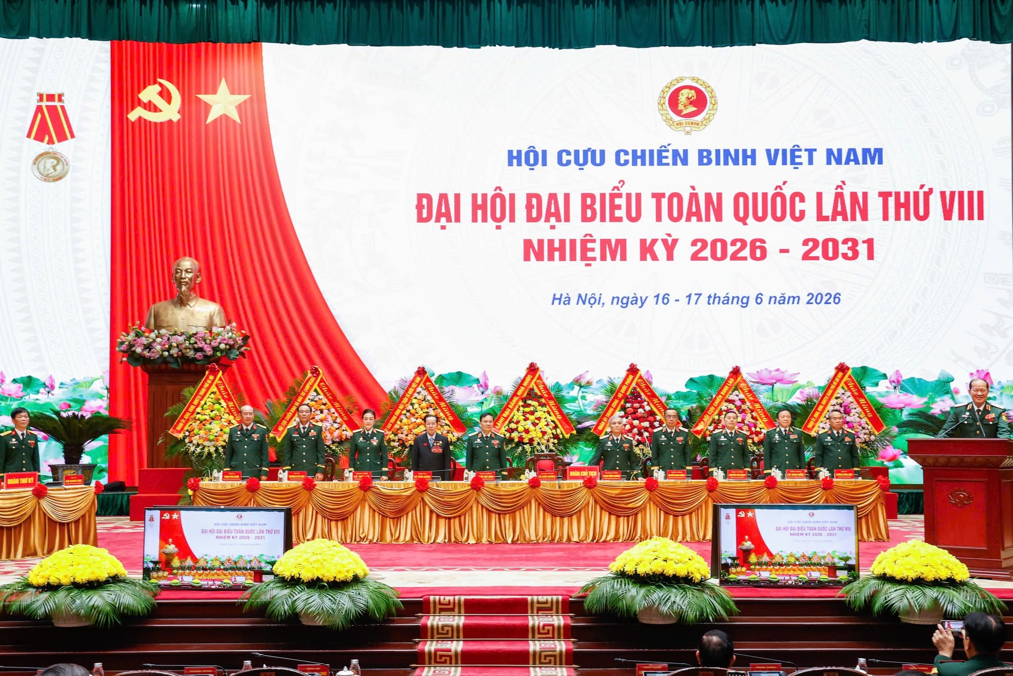 Khai mạc phiên thứ nhất Đại hội Hội Cựu chiến binh Việt Nam lần thứ VIII- Ảnh 1. Khai mạc phiên thứ nhất Đại hội Hội Cựu chiến binh Việt Nam lần thứ VIII- Ảnh 1.