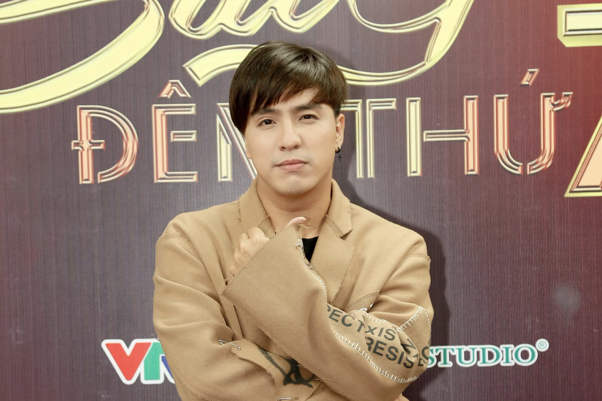 Nam nghệ sĩ đa tài của showbiz Việt: Sự 